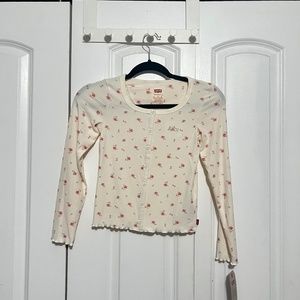 floral levi's buttoned long sleeve